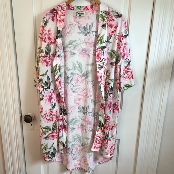 Show Me Your Mumu // Brie Floral Robe in Garden of Blooms Print - Picture 2 of 5